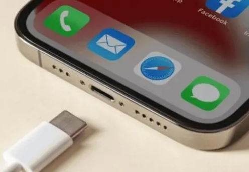 吴川苹果15维修分享iPhone15改USB-C接口后能和安卓用户互借充电器吗